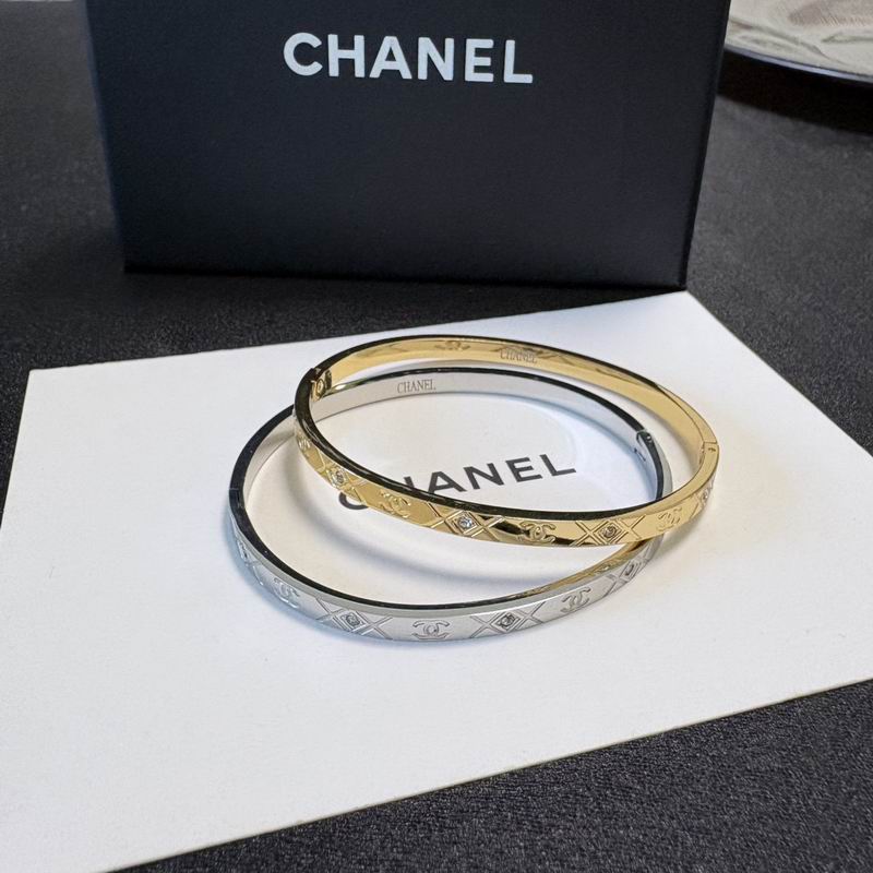 Chanel Bracelet 03yxs53